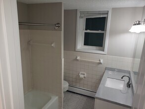 797 Clayland St, Unit #2 in St. Paul, MN - Building Photo - Building Photo