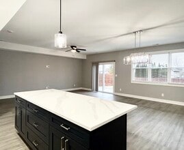 1320 8th St in Harvard, IL - Building Photo - Building Photo