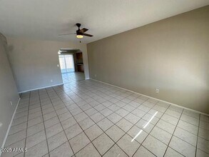 4932 W Michelle Dr in Glendale, AZ - Building Photo - Building Photo