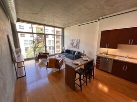 1025 Island Ave, Unit #406 in San Diego, CA - Building Photo