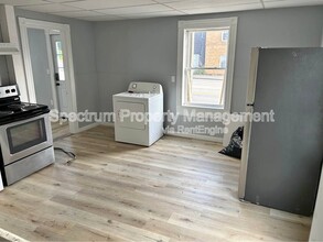 945 Lisbon St in Lewiston, ME - Building Photo - Building Photo