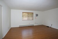Interior Photo - Hawley Hill - Eastwood Apartamentos in Syracuse, New York
