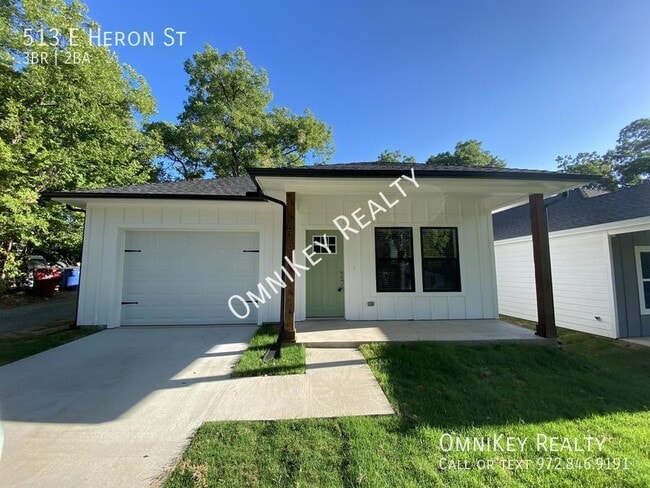 property at 513 E Heron St