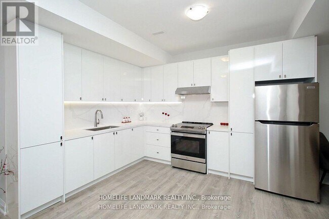 42 Seguin St in Richmond Hill, ON - Building Photo - Building Photo