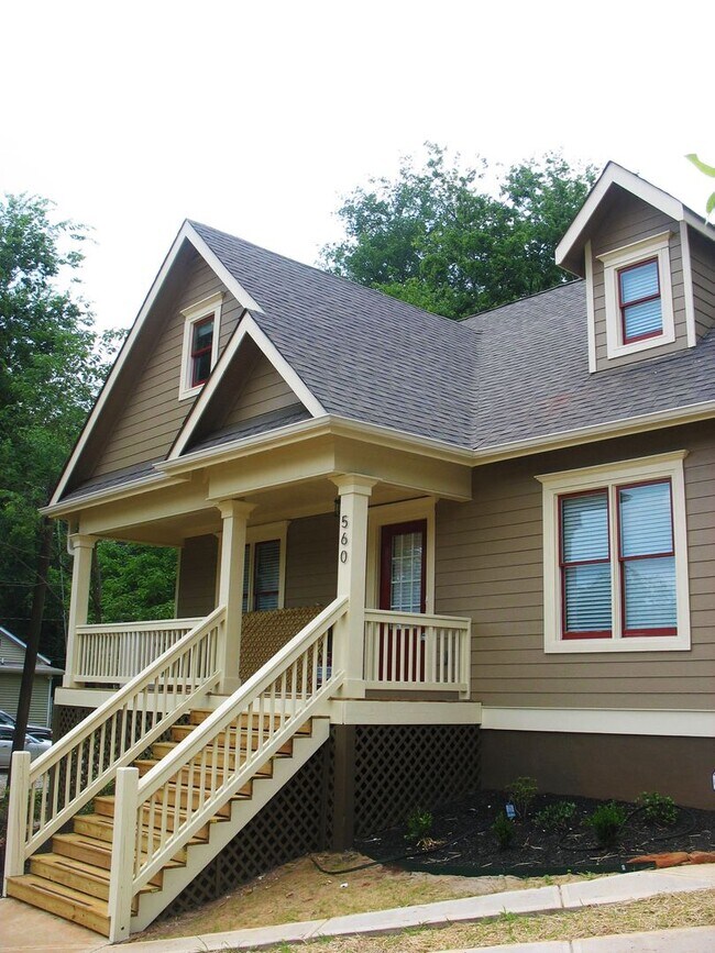 560 W Hancock Ave in Athens, GA - Building Photo - Building Photo
