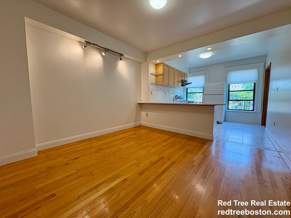 49 Dwight St in Boston, MA - Building Photo