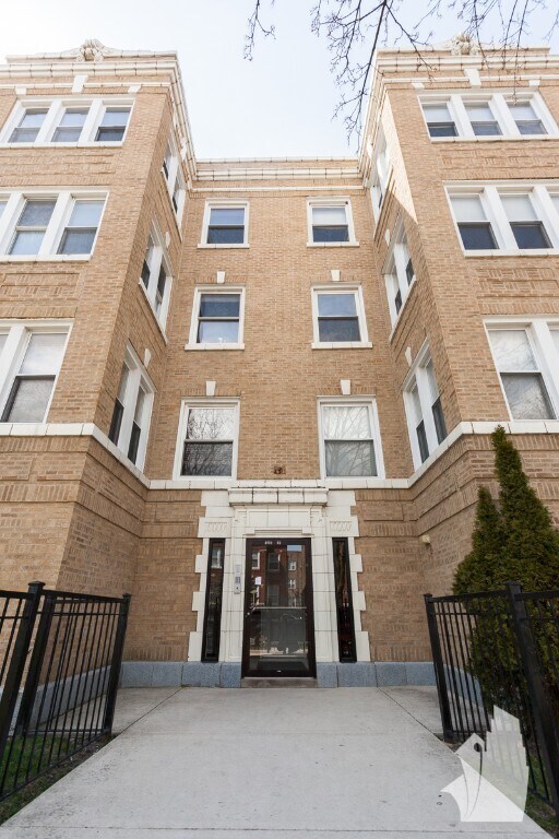 4900 N Drake Ave-Unit -3EK in Chicago, IL - Building Photo - Building Photo