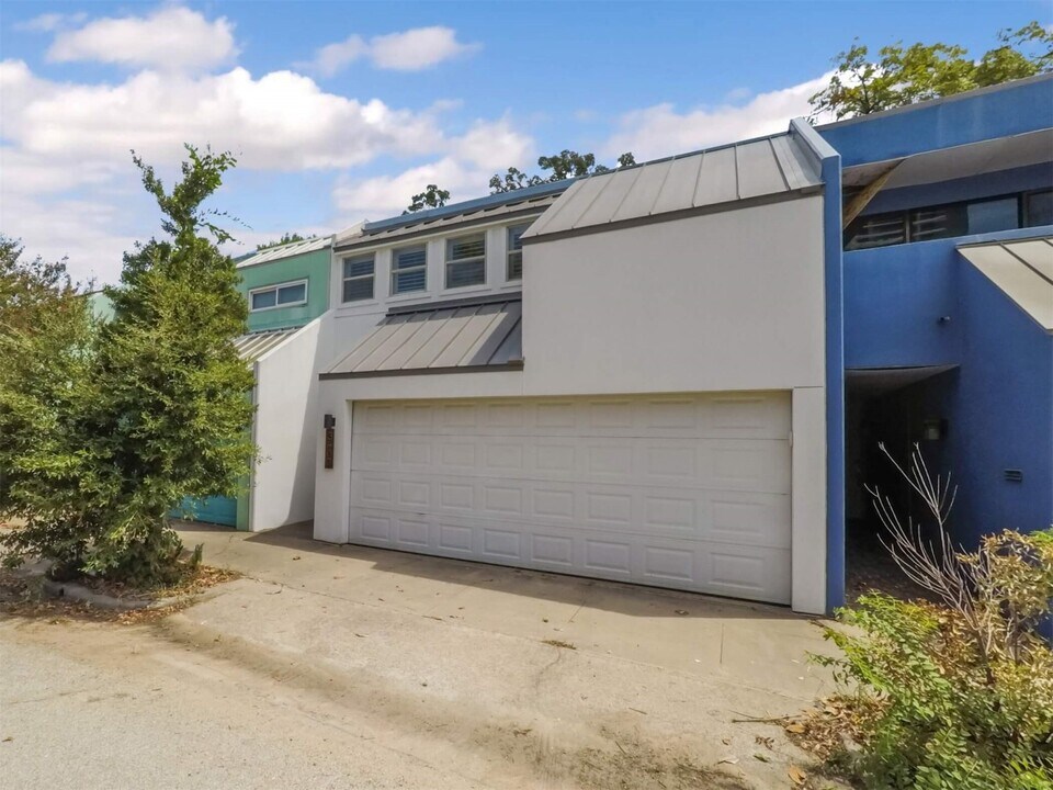 3407 Roseland St in Houston, TX - Building Photo