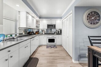 100 S Beach Rd in Jupiter, FL - Building Photo - Building Photo