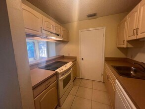 2301 N Congress Ave in Boynton Beach, FL - Building Photo - Building Photo