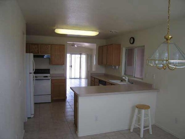 882 E Monterey St in Chandler, AZ - Building Photo - Building Photo