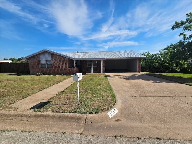 property at 1216 Bishop St