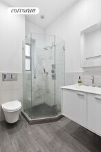 26 W 97th St in New York, NY - Building Photo - Building Photo