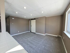 5715 E Liberty Blvd in Pittsburgh, PA - Building Photo - Building Photo
