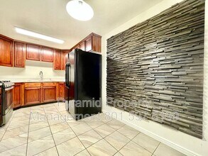 1433 S 430 W in Orem, UT - Foto de edificio - Building Photo