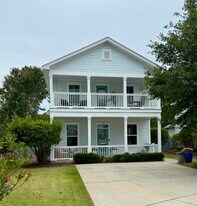 142 Montclair Ave in Santa Rosa Beach, FL - Building Photo