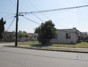 5930 Carmelita Ave in Huntington Park, CA - Building Photo - Building Photo