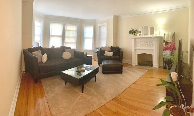 3746 N Wayne Ave-Unit -2 in Chicago, IL - Building Photo - Building Photo