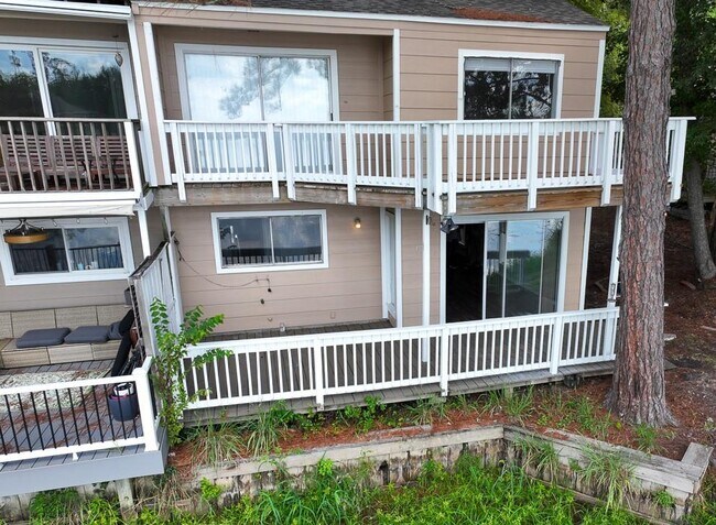 226 Waters Edge in Huntsville, TX - Building Photo - Building Photo