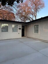 2553 Wicker Ave in Dallas, TX - Building Photo - Building Photo