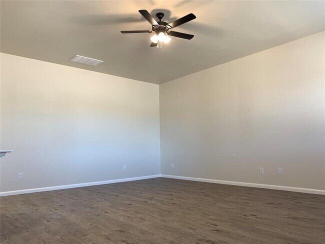 4700 Enclave Ln in Norman, OK - Building Photo - Building Photo