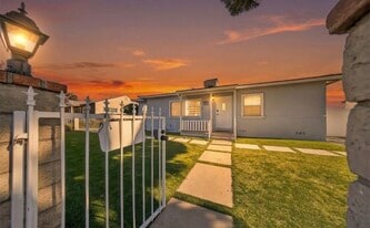 8100 Bellaire Ave in North Hollywood, CA - Building Photo