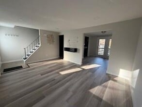 107 Grover Ave in Pittsburgh, PA - Building Photo - Building Photo