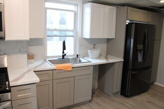3 Beech St in East Orange, NJ - Building Photo - Building Photo
