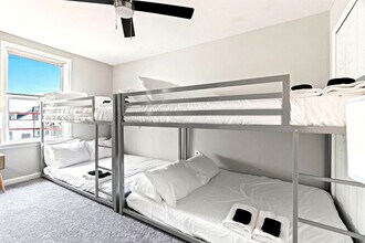 128 Bainbridge St in Philadelphia, PA - Foto de edificio - Building Photo