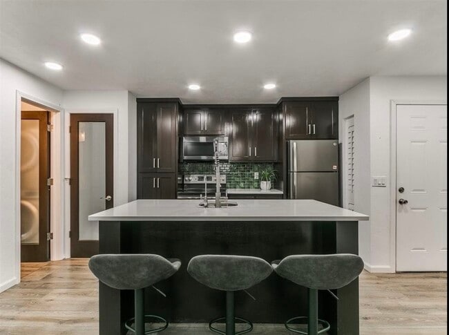 property at 931 NW 7th St