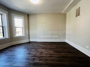 6401 S Eberhart Ave in Chicago, IL - Building Photo - Building Photo