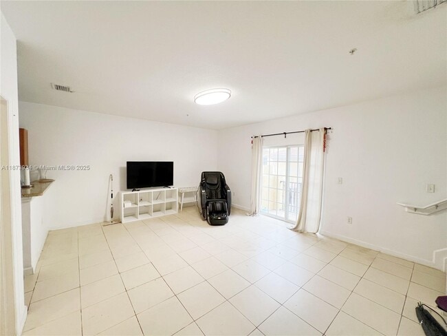 2540 SW 14th Ave in Fort Lauderdale, FL - Building Photo - Building Photo