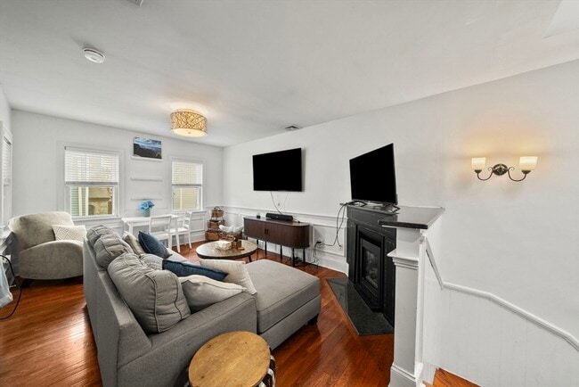 293 W 2nd St in Boston, MA - Building Photo - Building Photo
