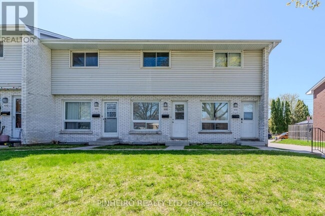 property at 101 Wellesley Crescent