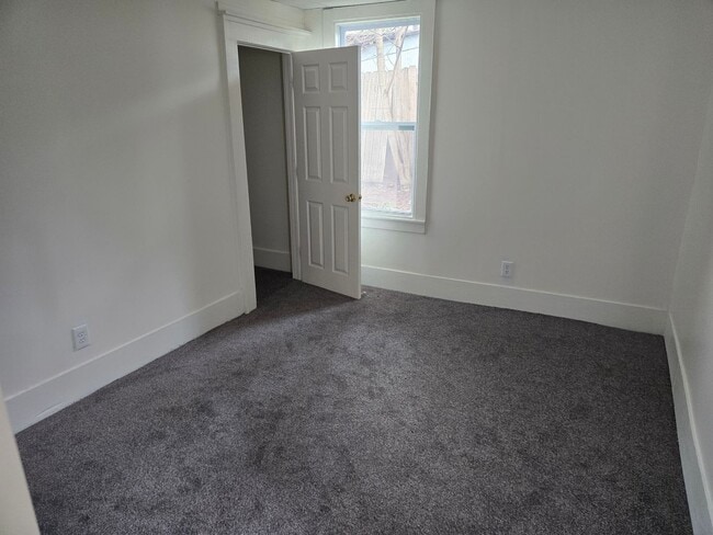 48 Clark St in Auburn, NY - Building Photo - Building Photo