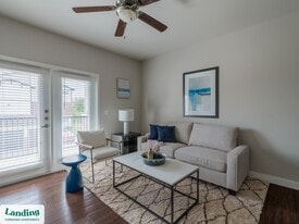 1002 Katy Gap Rd in Katy, TX - Building Photo