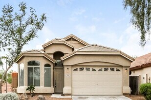 4715 W Harwell Rd in Phoenix, AZ - Building Photo