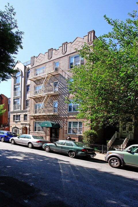 266 12th St in Brooklyn, NY - Building Photo