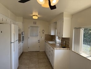 583 Tahoe Terrace in Mountain View, CA - Building Photo - Building Photo