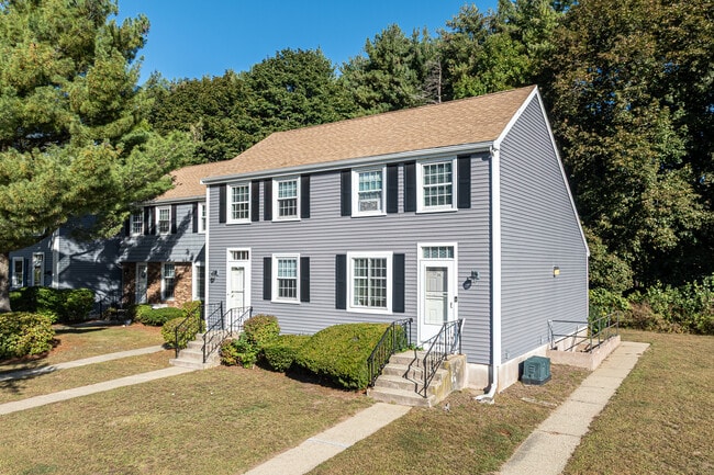Arbor Commons in Ellington, CT - Building Photo - Building Photo
