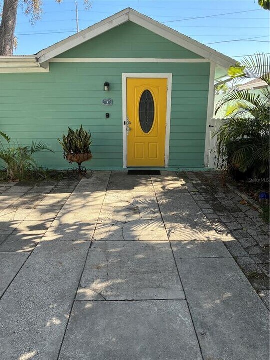 1367 S Michigan Ave in Clearwater, FL - Building Photo