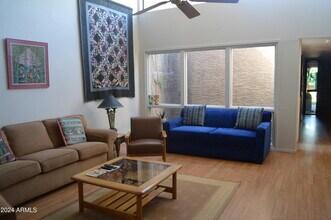 37300 N Tom Darlington Dr in Carefree, AZ - Building Photo - Building Photo