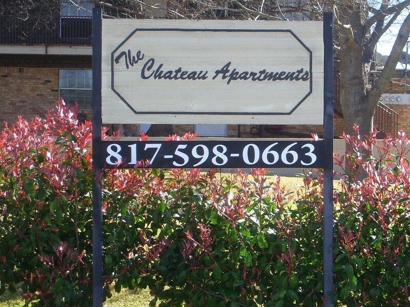 110 E Josephine St in Weatherford, TX - Building Photo