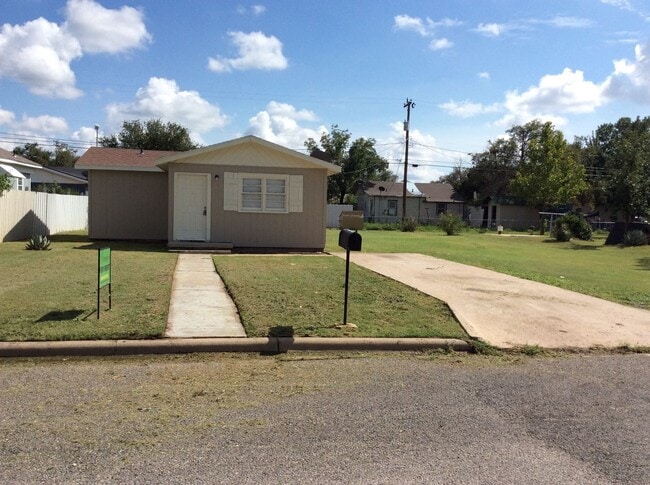 property at 208 SE 6th