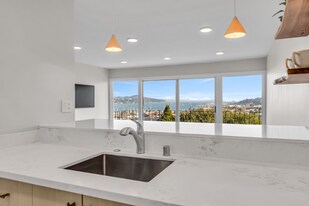 232 Eden Roc Dr in Sausalito, CA - Building Photo
