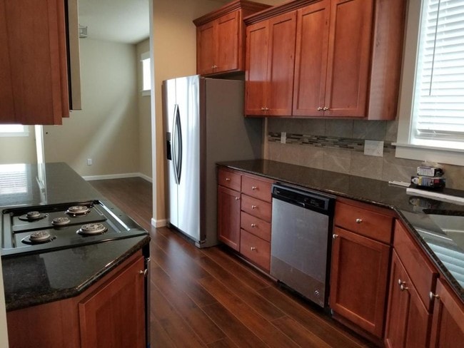 903 King Dr in Rainier, OR - Building Photo - Building Photo