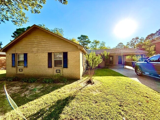 property at 904 Freeman St