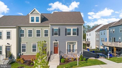 10105 Kings Grove Wy in Damascus, MD - Foto de edificio - Building Photo