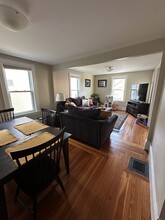 7 Greenwood Ter in Somerville, MA - Foto de edificio - Building Photo