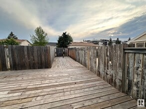 14610-14630 30 St NW in Edmonton, AB - Building Photo - Building Photo